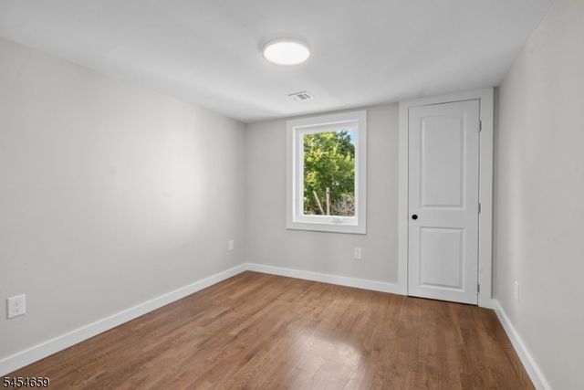 125 Park Ave, Newark City, NJ 07104