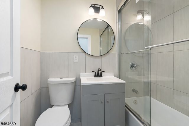 125 Park Ave, Newark City, NJ 07104
