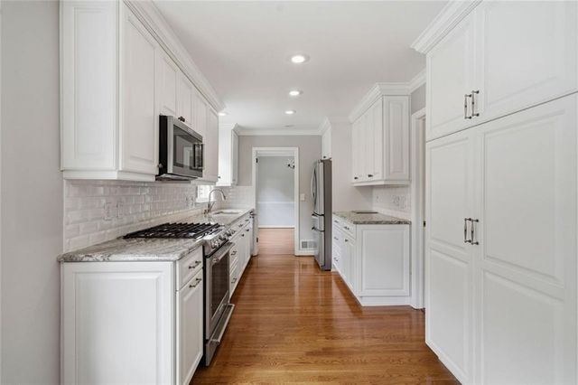 165 Alpine Drive, Roswell, GA 30075