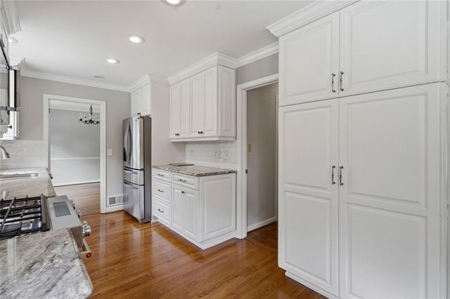 165 Alpine Drive, Roswell, GA 30075