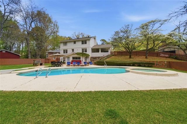 165 Alpine Drive, Roswell, GA 30075