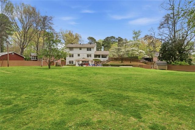 165 Alpine Drive, Roswell, GA 30075