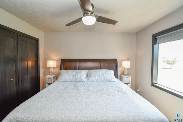 3509 E Brewster St Street, Sioux Falls, SD 57108