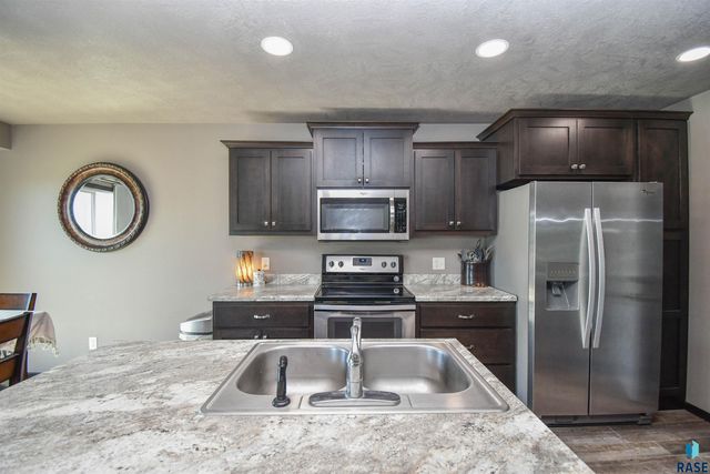 3509 E Brewster St Street, Sioux Falls, SD 57108