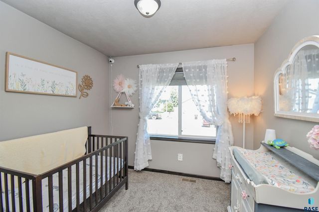 3509 E Brewster St Street, Sioux Falls, SD 57108