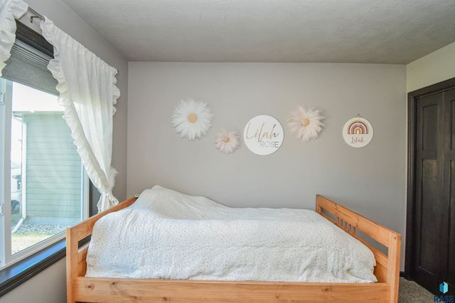 3509 E Brewster St Street, Sioux Falls, SD 57108