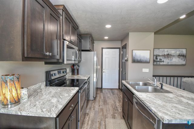 3509 E Brewster St Street, Sioux Falls, SD 57108