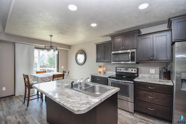 3509 E Brewster St Street, Sioux Falls, SD 57108