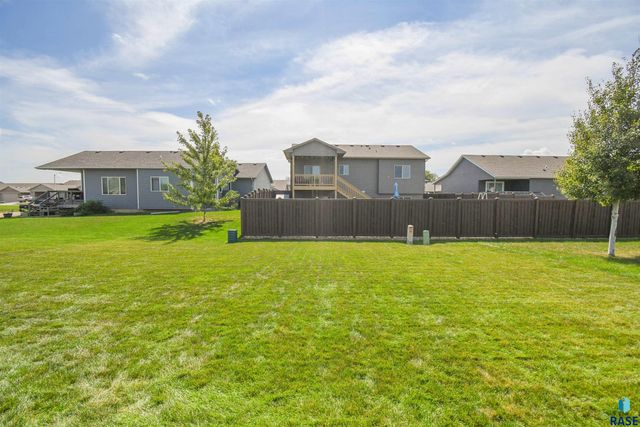 3509 E Brewster St Street, Sioux Falls, SD 57108