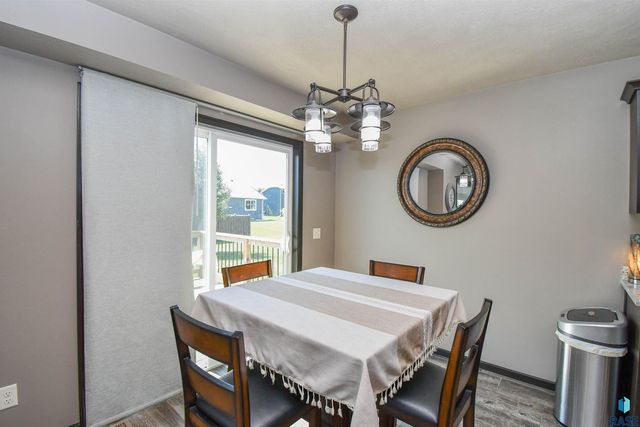 3509 E Brewster St Street, Sioux Falls, SD 57108