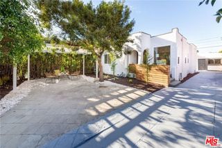 1435 W 71st Street, Los Angeles, CA 90047
