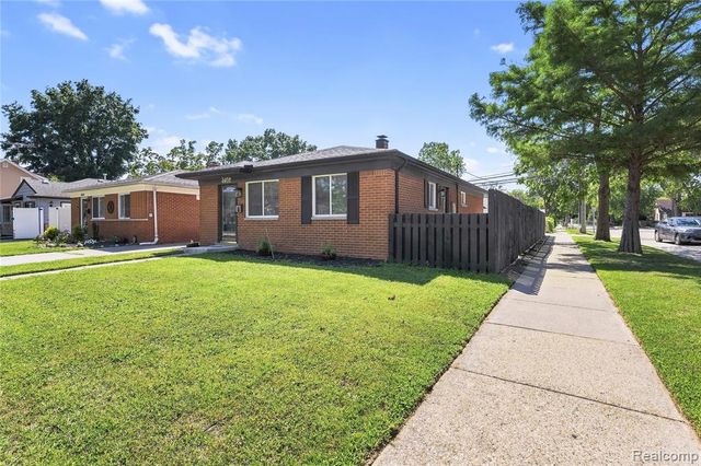 4602 Katherine Street, Dearborn Heights, MI 48125