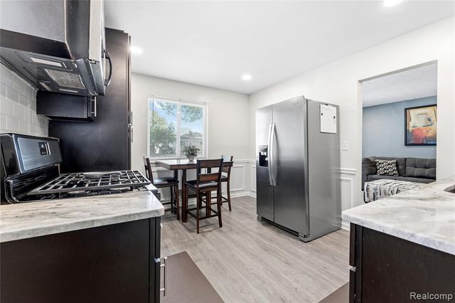 4602 Katherine Street, Dearborn Heights, MI 48125