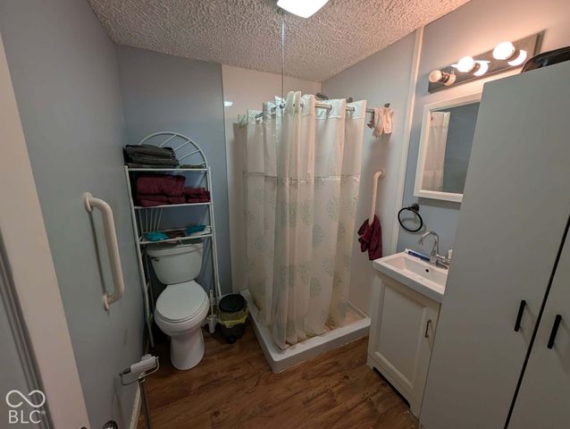 2501 Dillman, Terre Haute, IN 47802