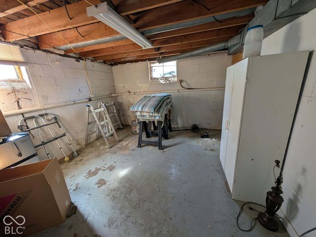 2501 Dillman, Terre Haute, IN 47802