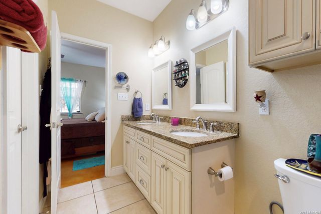 1118 Lonesome, Canyon Lake, TX 78133