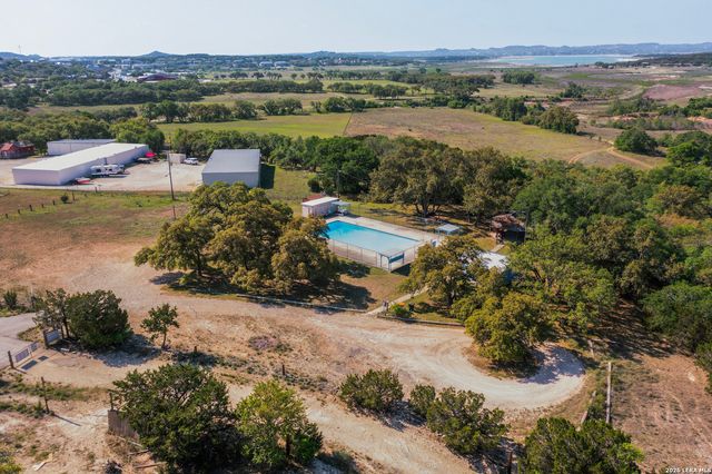 1118 Lonesome, Canyon Lake, TX 78133