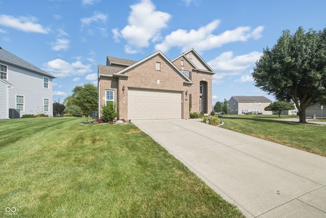 1263 Vista Way, Greenwood, IN 46143