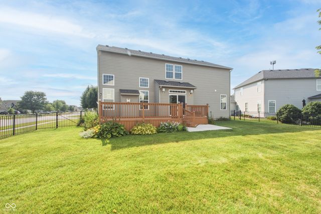 1263 Vista Way, Greenwood, IN 46143