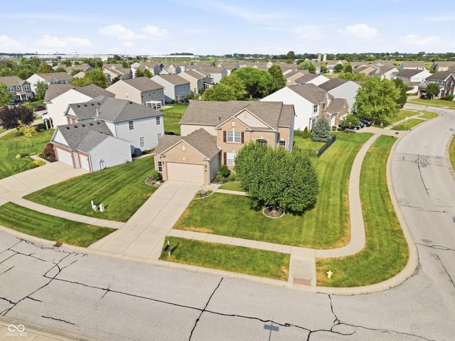 1263 Vista Way, Greenwood, IN 46143