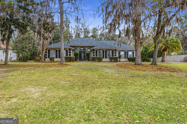 811 Riverview Drive W, St. Marys, GA 31558
