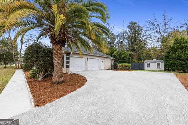 811 Riverview Drive W, St. Marys, GA 31558