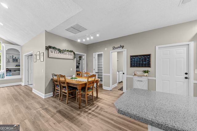 811 Riverview Drive W, St. Marys, GA 31558