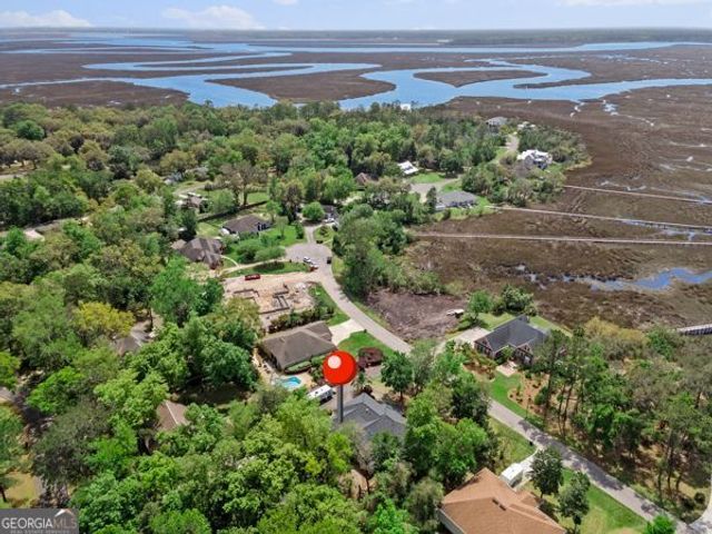 811 Riverview Drive W, St. Marys, GA 31558