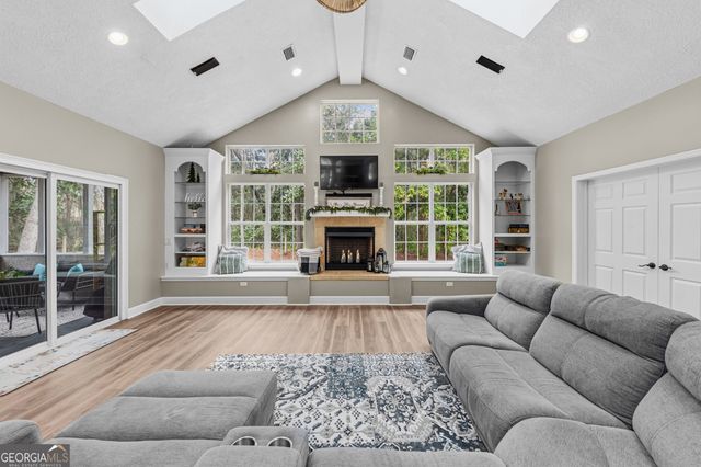 811 Riverview Drive W, St. Marys, GA 31558