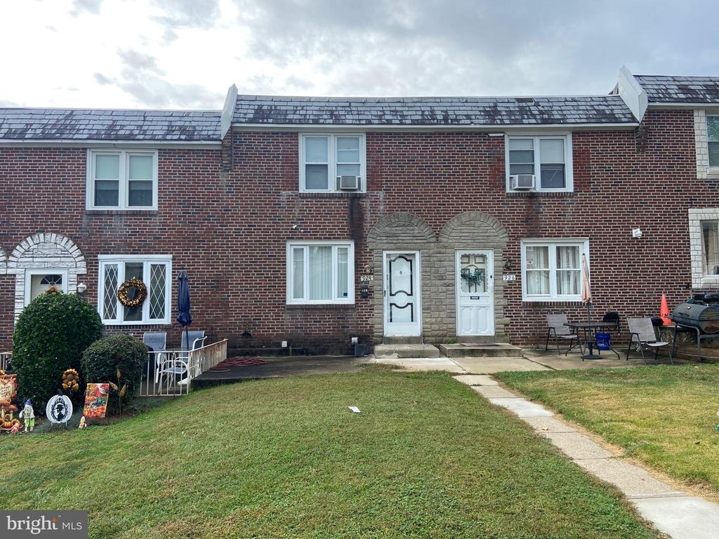 924 FAIRFAX RD, Drexel Hill, PA 19026