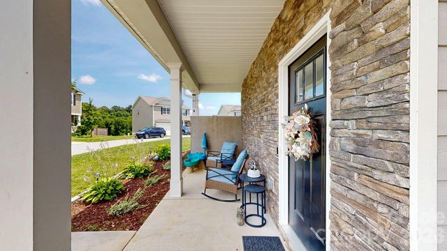 183 Marathon Lane, Candler, NC 28715