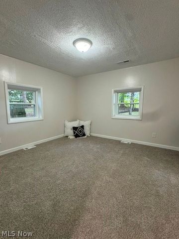 4527 Arlington Road, Uniontown, OH 44685