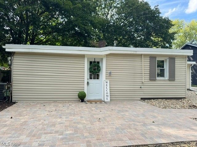4527 Arlington Road, Uniontown, OH 44685