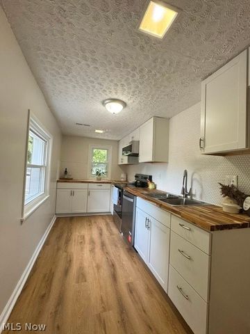 4527 Arlington Road, Uniontown, OH 44685
