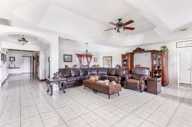 15123 Lindstrom Road, Crosby, TX 77532