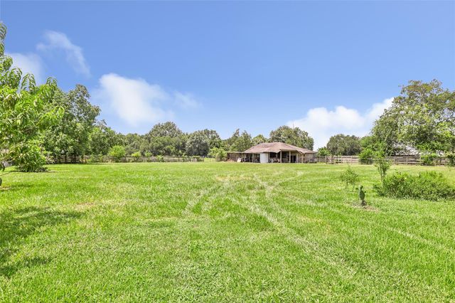 15123 Lindstrom Road, Crosby, TX 77532