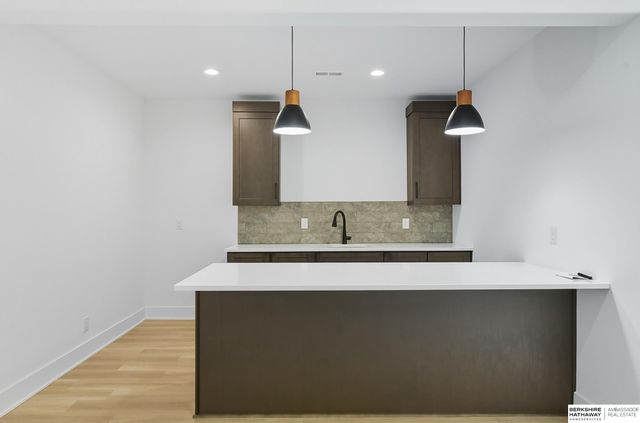 6333 N 207th Street, Elkhorn, NE 68022