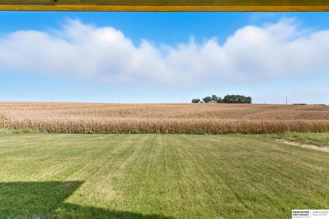 6333 N 207th Street, Elkhorn, NE 68022