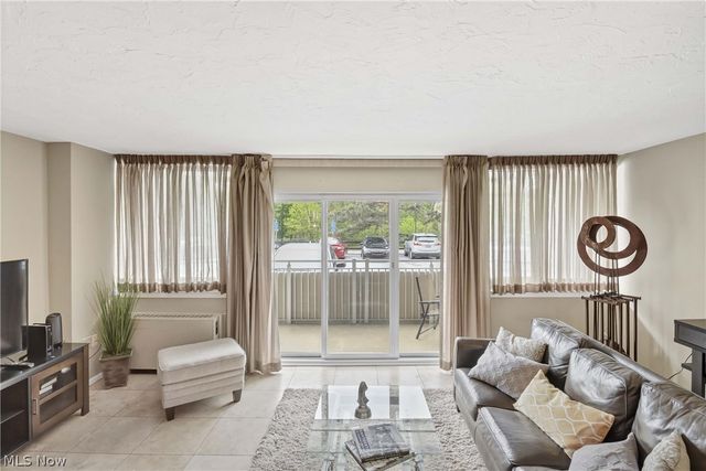 12900 Lake Avenue 117, Lakewood, OH 44107