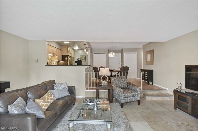 12900 Lake Avenue 117, Lakewood, OH 44107
