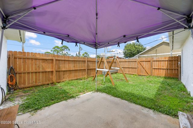 427 Delmonico Street NE, Palm Bay, FL 32907