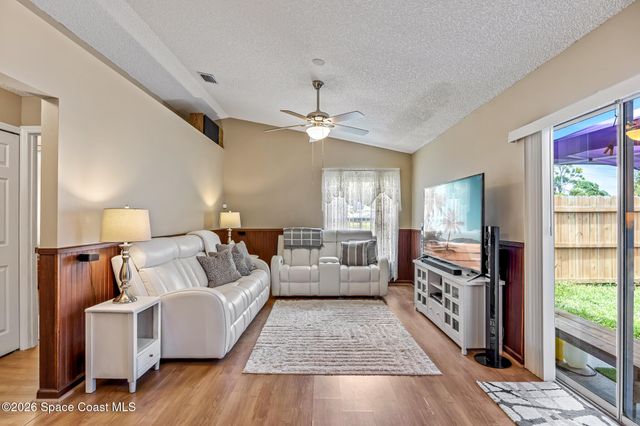 427 Delmonico Street NE, Palm Bay, FL 32907