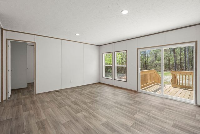 8996 Old State Road, Holly Hill, SC 29059