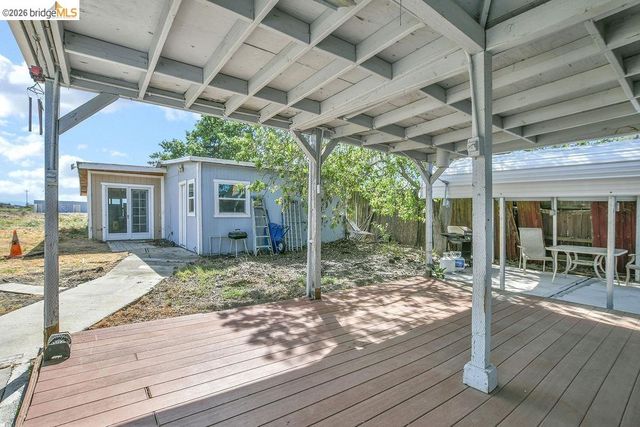 2191 E Cypress Rd, Oakley, CA 94561