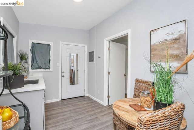 2191 E Cypress Rd, Oakley, CA 94561