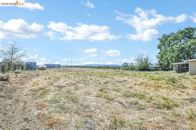 2191 E Cypress Rd, Oakley, CA 94561