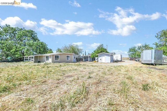 2191 E Cypress Rd, Oakley, CA 94561