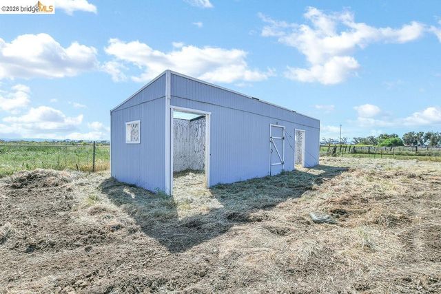 2191 E Cypress Rd, Oakley, CA 94561