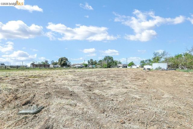 2191 E Cypress Rd, Oakley, CA 94561