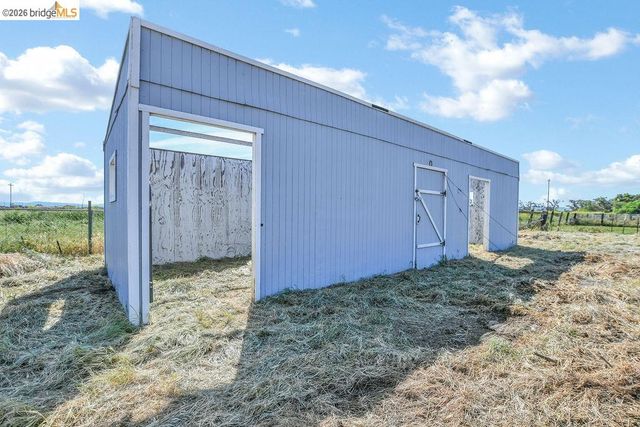 2191 E Cypress Rd, Oakley, CA 94561